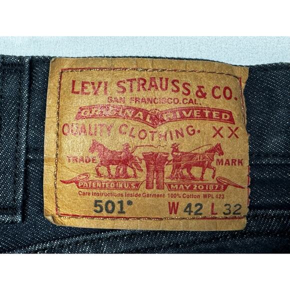 Levi's 501 Men's Straight Leg Button Fly Blue Denim Jeans - Size 42x32 (41x30.5) - Picture 4 of 5